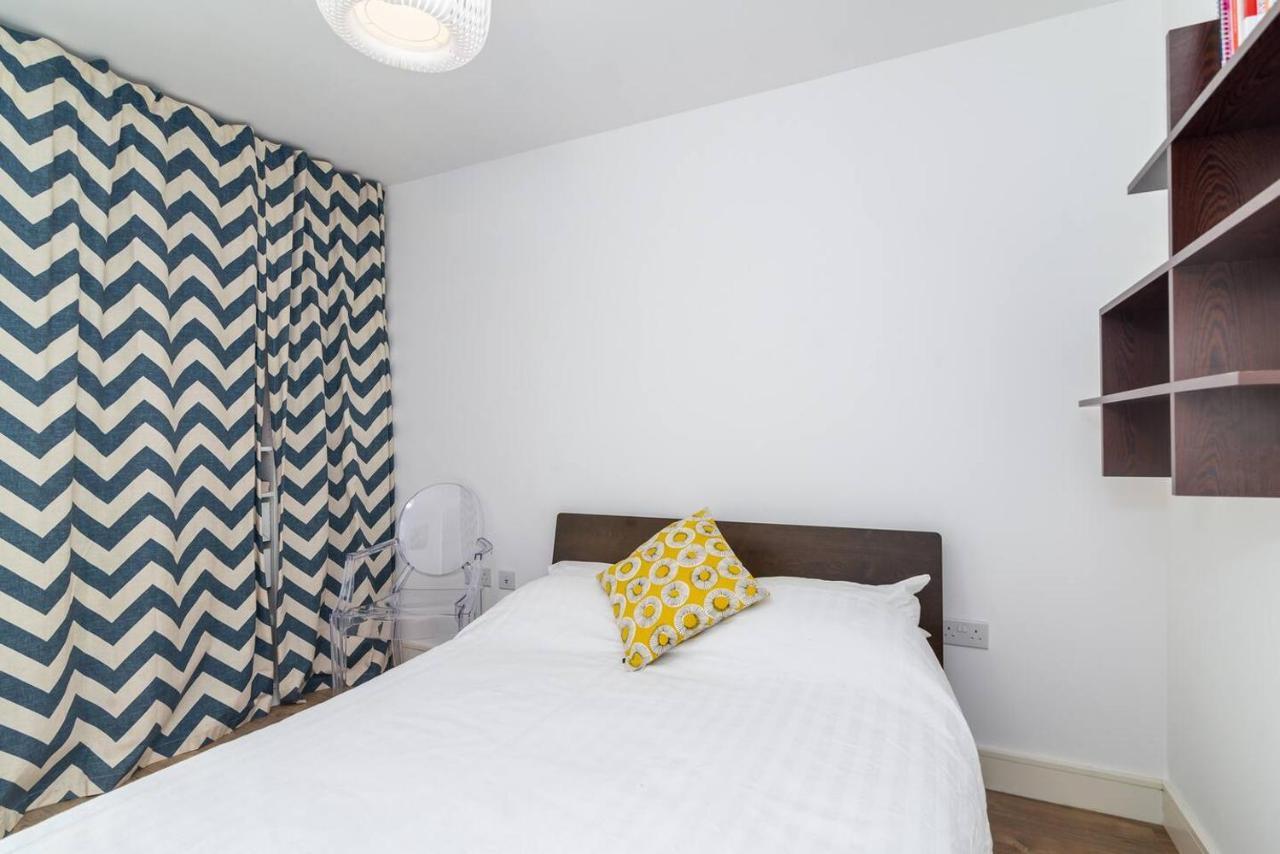Joivy Lovely Studio Flat With Terrace In Southeast London Exteriör bild