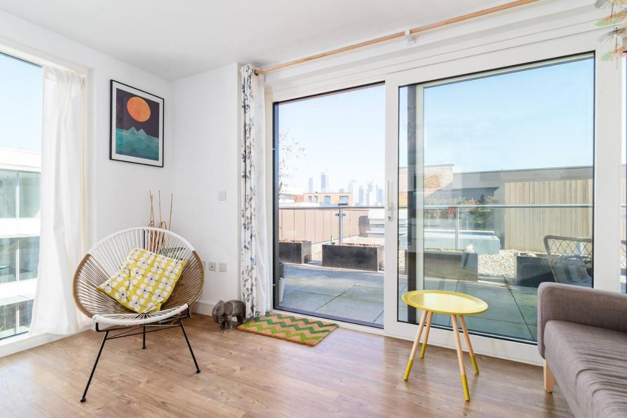 Joivy Lovely Studio Flat With Terrace In Southeast London Exteriör bild